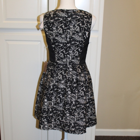 New NWT Forever 21 Women size S - Picture 7 of 7